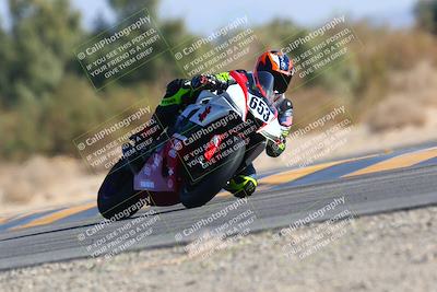 media/Jan-14-2024-SoCal Trackdays (Sun) [[2e55ec21a6]]/Turn 7 (140pm)/